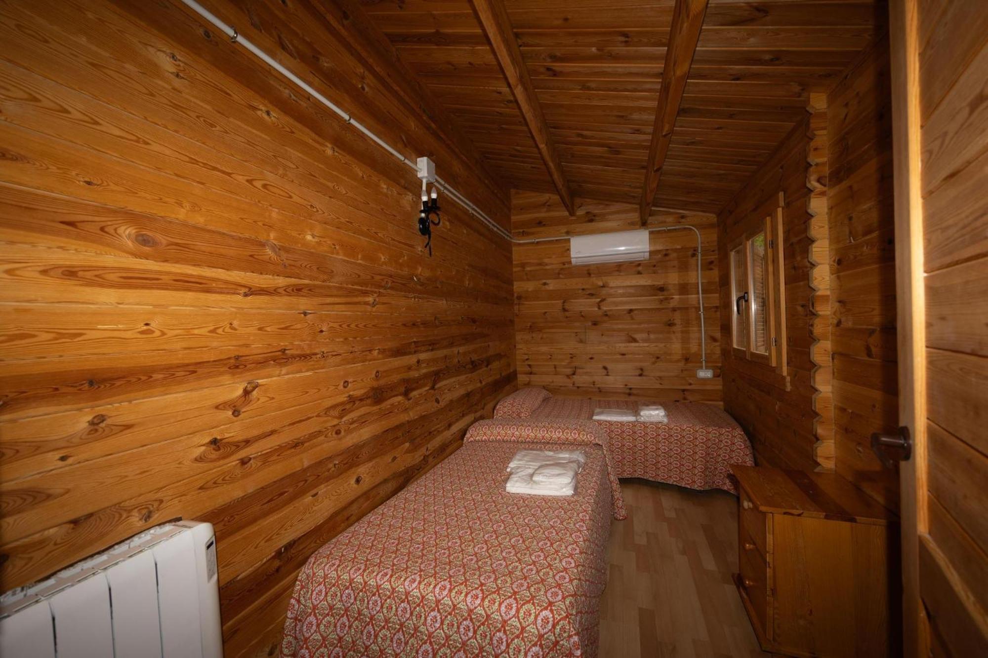 Cabanas Rurales - Las Taneas Yeste Exterior foto